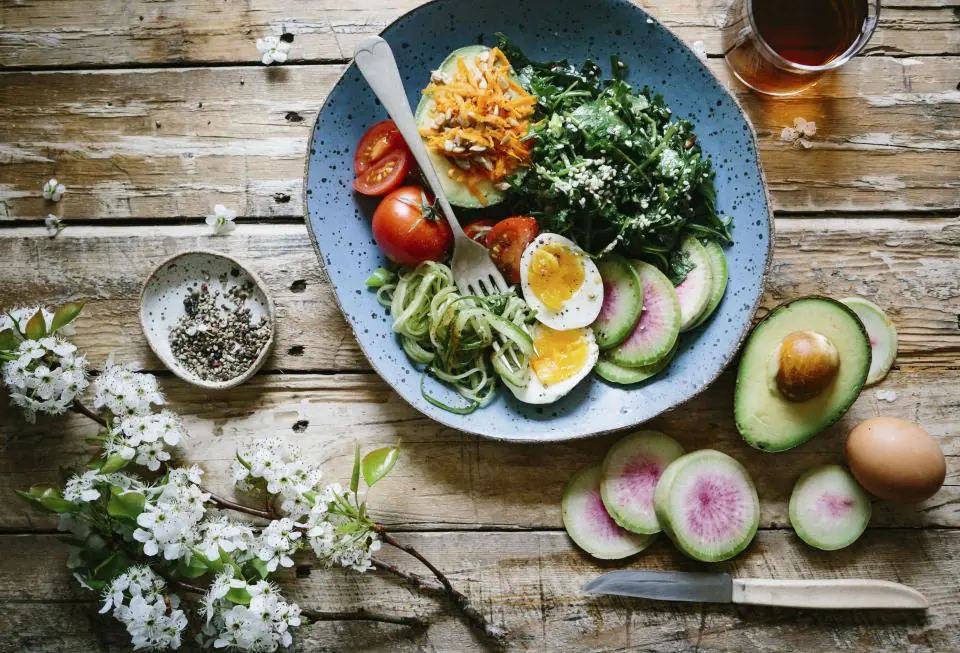 Combien de calories par jour pour maigrir, et pourquoi aucun calcul n’est exact